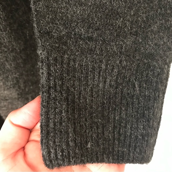 Oversized H&M open super warm cardigan with puffed beautiful sleeves. - Picture 5 of 5